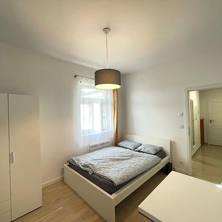 Wash Apartment On Metro Prague 1 Praga Exterior foto